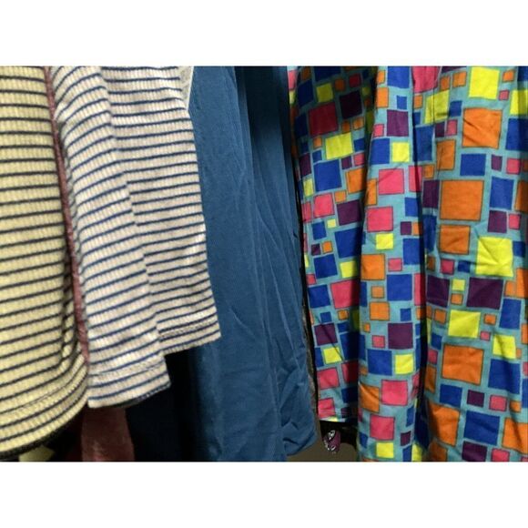Lularoe Blowout NEW Bulk lot Of 20 Pictured Items New W Tags Wholesale Resale - Picture 9 of 14